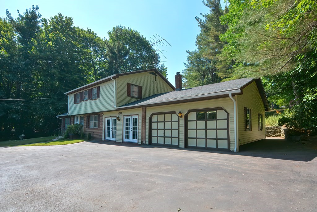 93 Jackson Hill Road Gardner, MA 01440 - Photo 2 of 41 Gallery Image 2