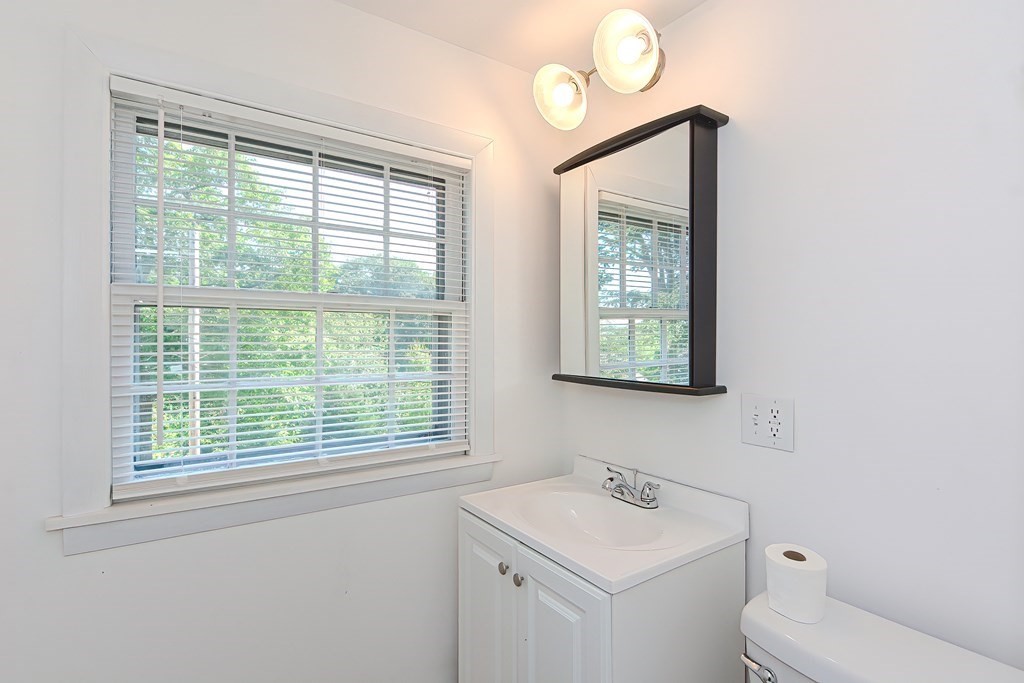 93 Jackson Hill Road Gardner, MA 01440 - Photo 35 of 41 Gallery Image 35