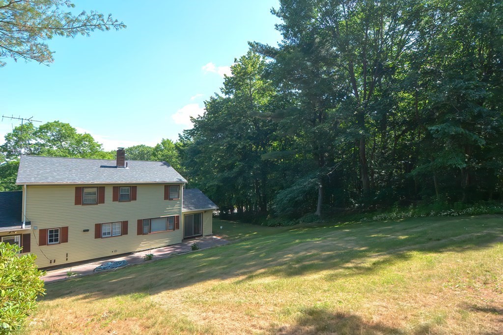 93 Jackson Hill Road Gardner, MA 01440 - Photo 4 of 41 Gallery Image 4