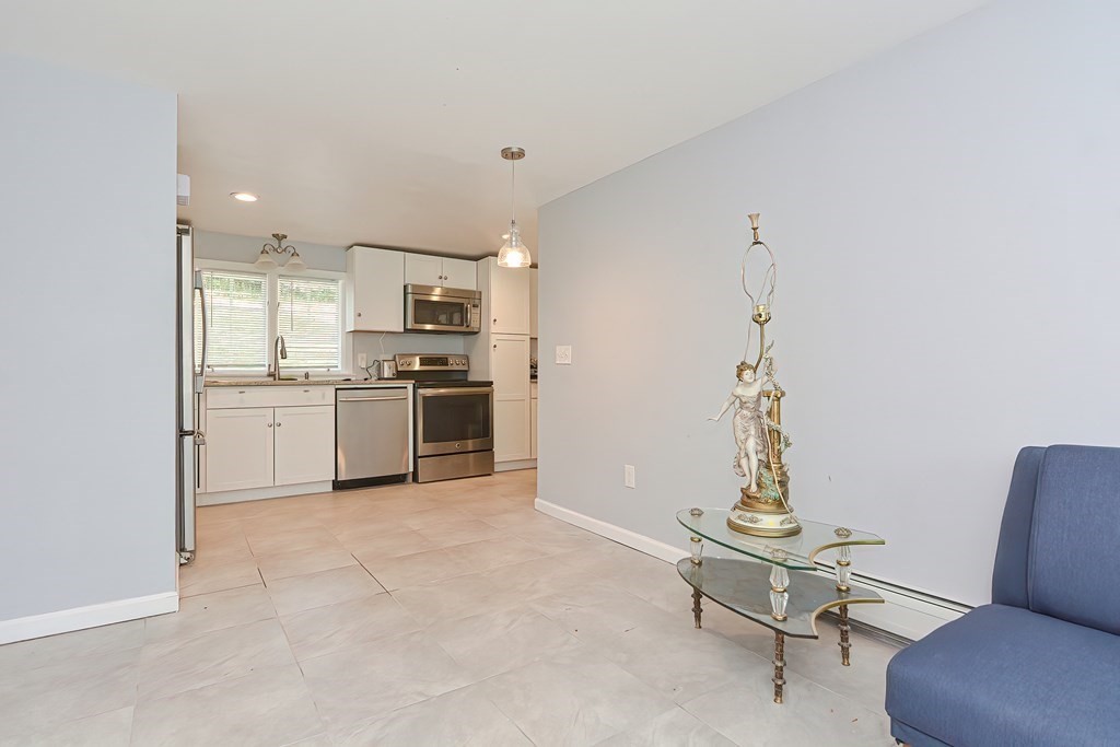 93 Jackson Hill Road Gardner, MA 01440 - Photo 9 of 41 Gallery Image 9