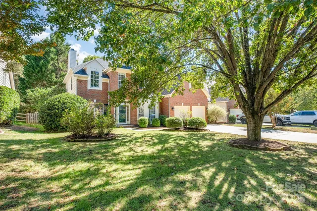 $725,000 | 16018 Lavenham Road, Huntersville, NC 28078