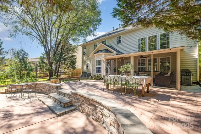 $725,000 | 16018 Lavenham Road, Huntersville, NC 28078