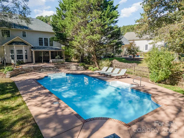 $725,000 | 16018 Lavenham Road, Huntersville, NC 28078