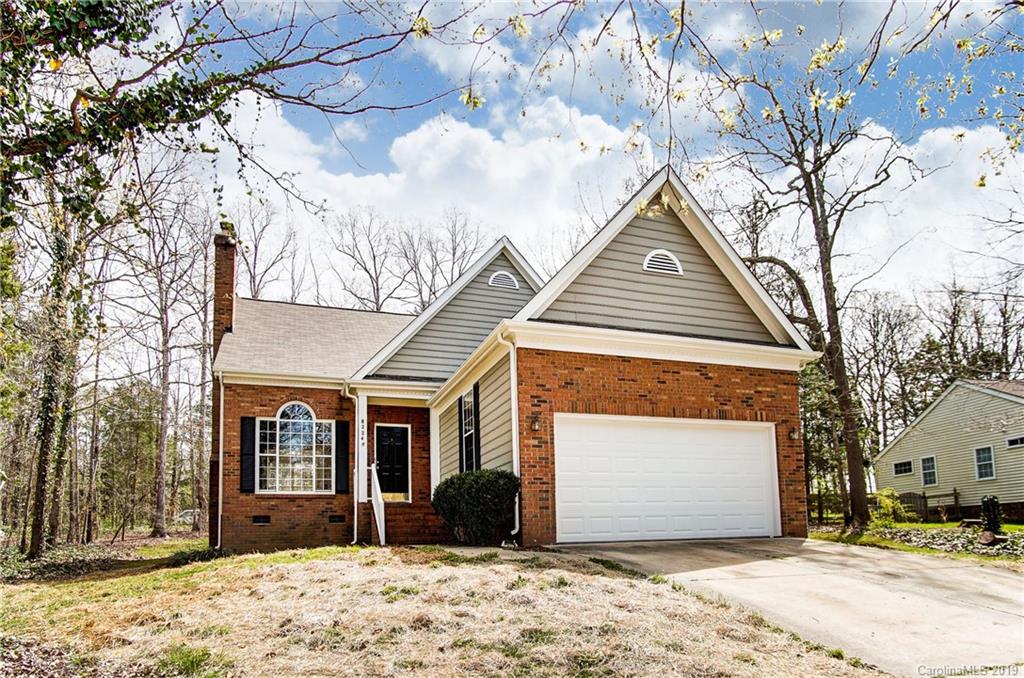 8224 Hunley Ridge Road Matthews, NC 28104 - Photo 2 of 44 Gallery Image 2