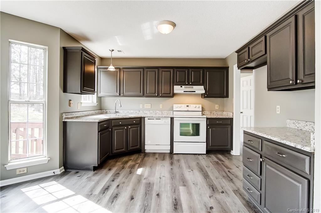 8224 Hunley Ridge Road Matthews, NC 28104 - Photo 13 of 44 Gallery Image 13