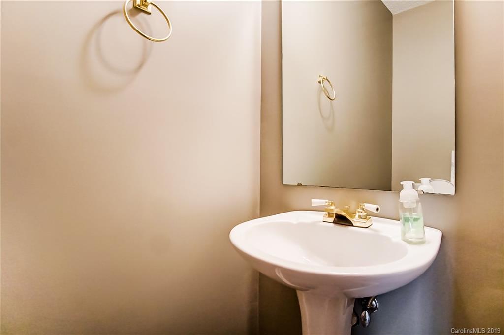 8224 Hunley Ridge Road Matthews, NC 28104 - Photo 18 of 44 Gallery Image 18