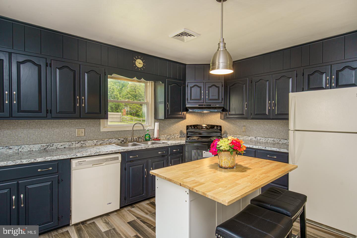 1827 Friedensburg Road Reading, PA 19606 - Photo 5 of 22 Gallery Image 5