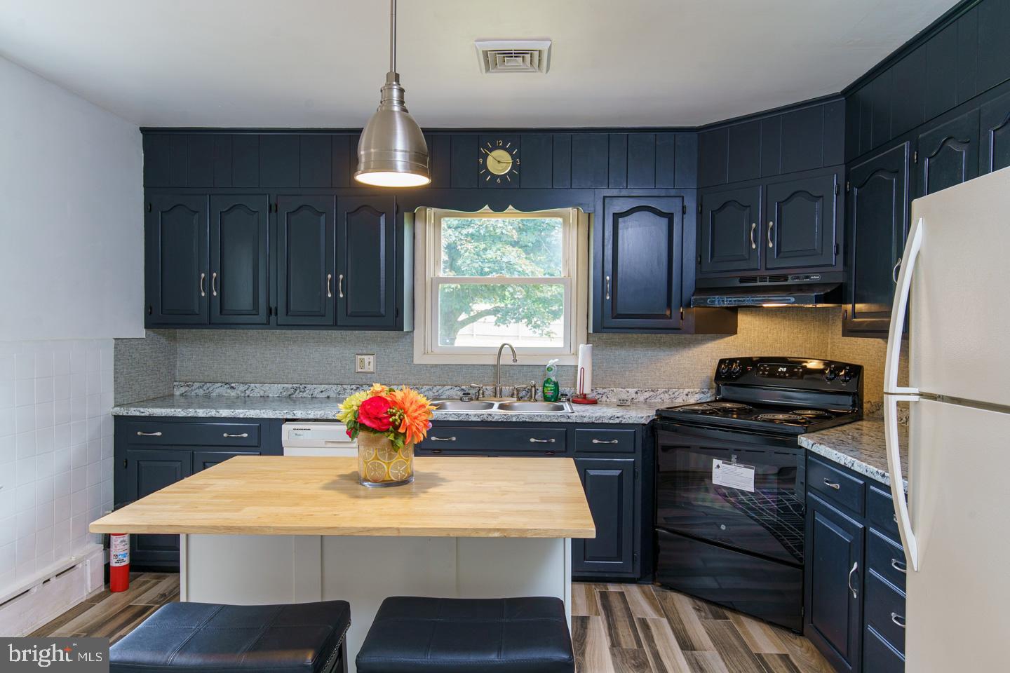 1827 Friedensburg Road Reading, PA 19606 - Photo 6 of 22 Gallery Image 6