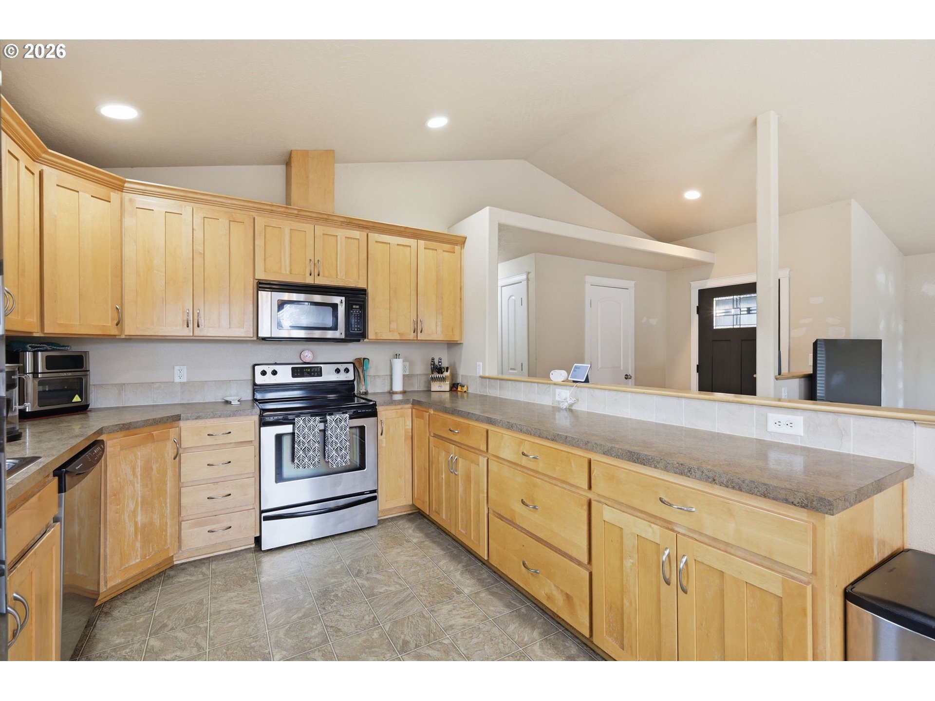 1187 Jay Street Eugene, OR 97402 - Photo 11 of 35