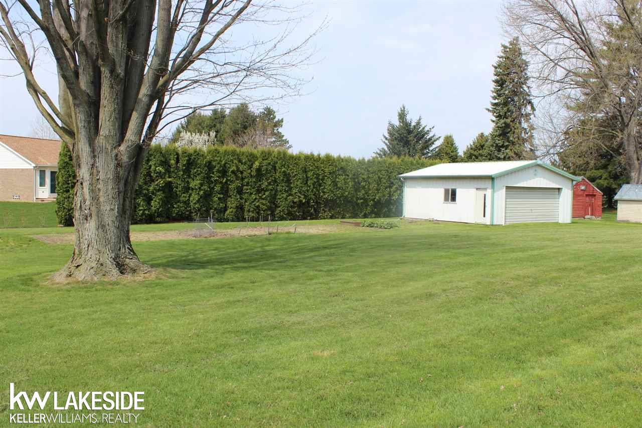 51951 Romeo Plank Road Macomb, MI 48042 - Photo 23 of 30 31286815-22.JPG