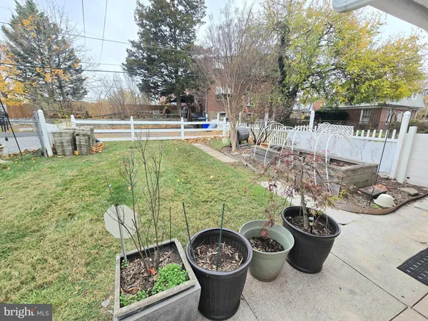 $2,600 | 557 Hamilton Street, Norristown, PA 19401