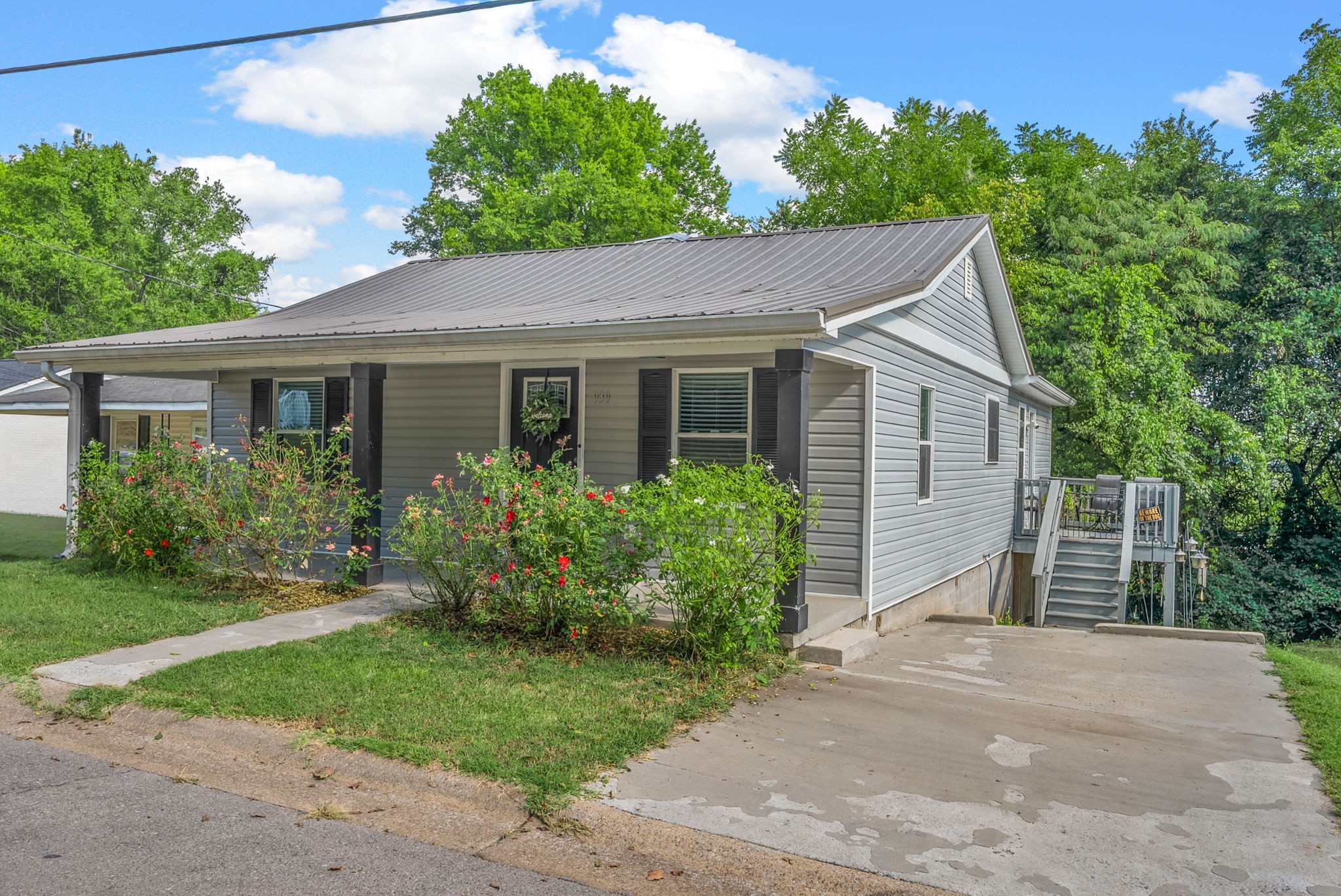 939 Shearor Street Clarksville, TN 37040 - Photo 1 of 26 front view of house with a yard