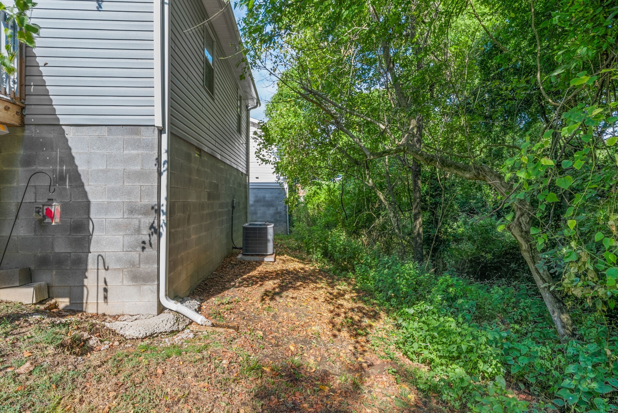 939 Shearor Street Clarksville, TN 37040 - Photo 26 of 26 a backyard of a house with lots of green space