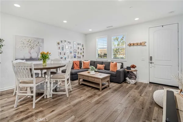 $630,000 | 28744 Jardineras Drive, Valencia, CA 91354