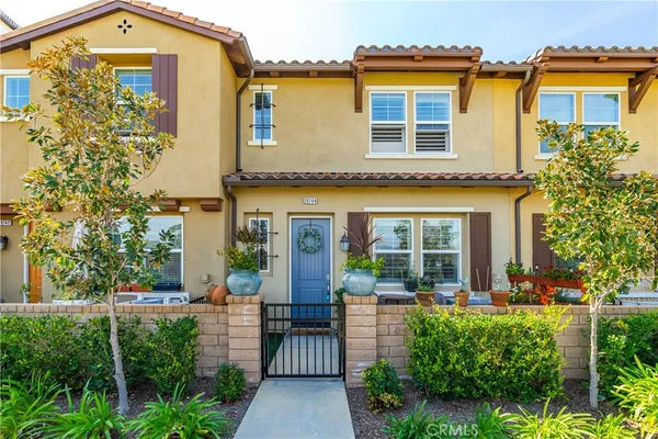 $630,000 | 28744 Jardineras Drive, Valencia, CA 91354