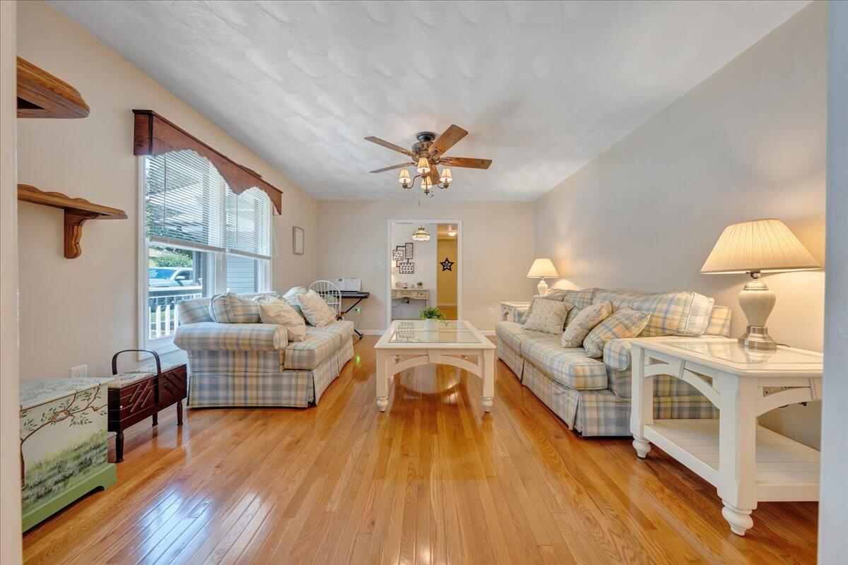 5418 Scout Circle Salem, VA 24153 - Photo 8 of 69 a living room with furniture and a large window