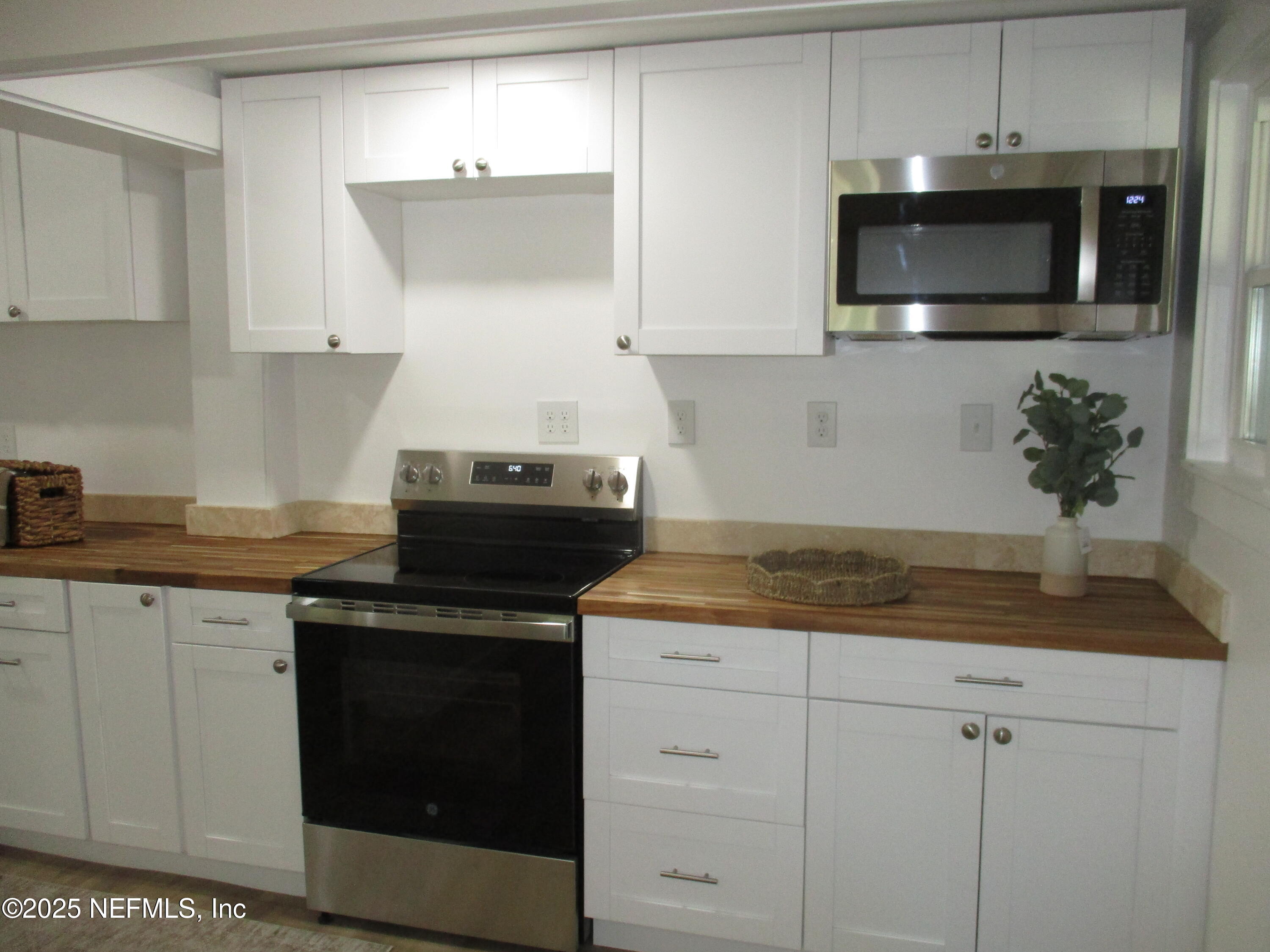 6114 Stetson Road Jacksonville, FL 32217 - Photo 5 of 23 IMG_9678