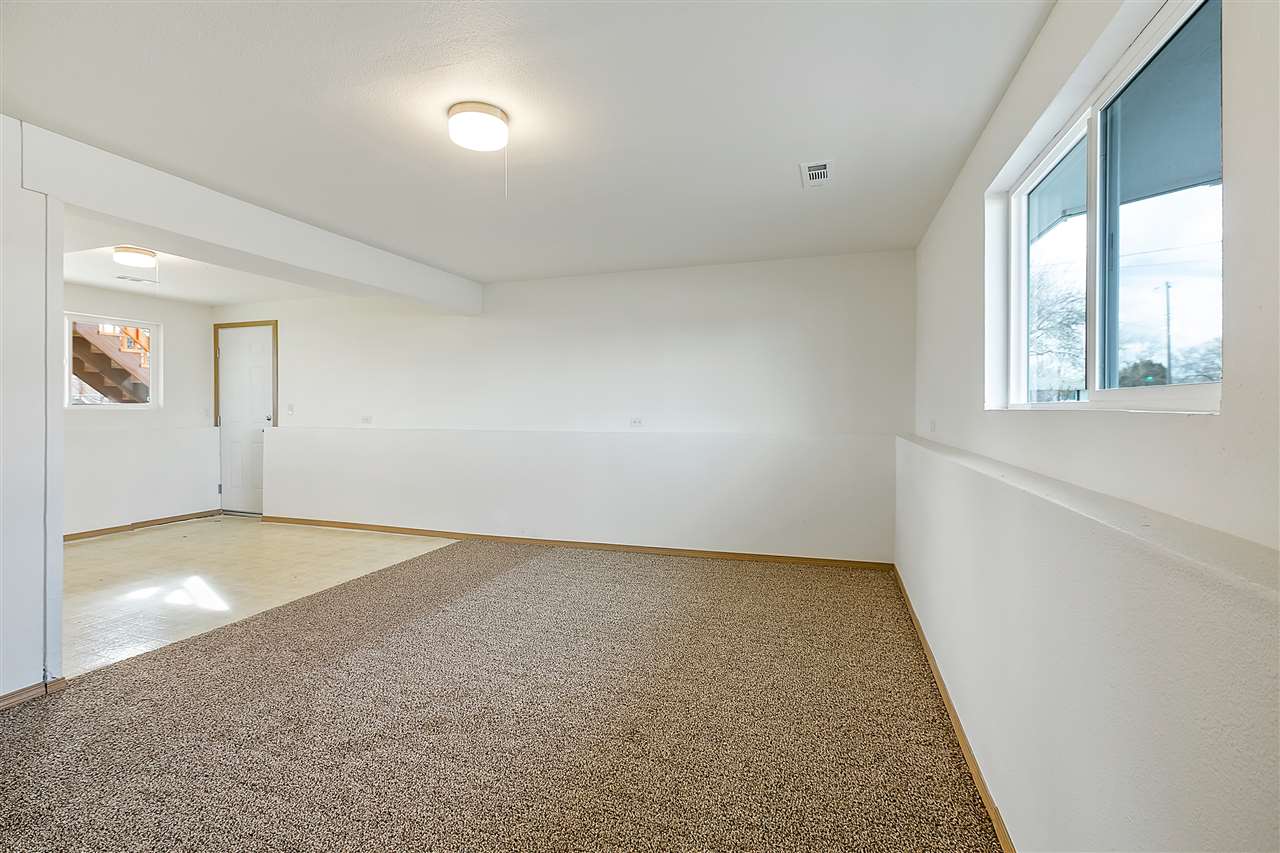 226 South Sullivan Road Veradale, WA 99037 - Photo 14 of 19