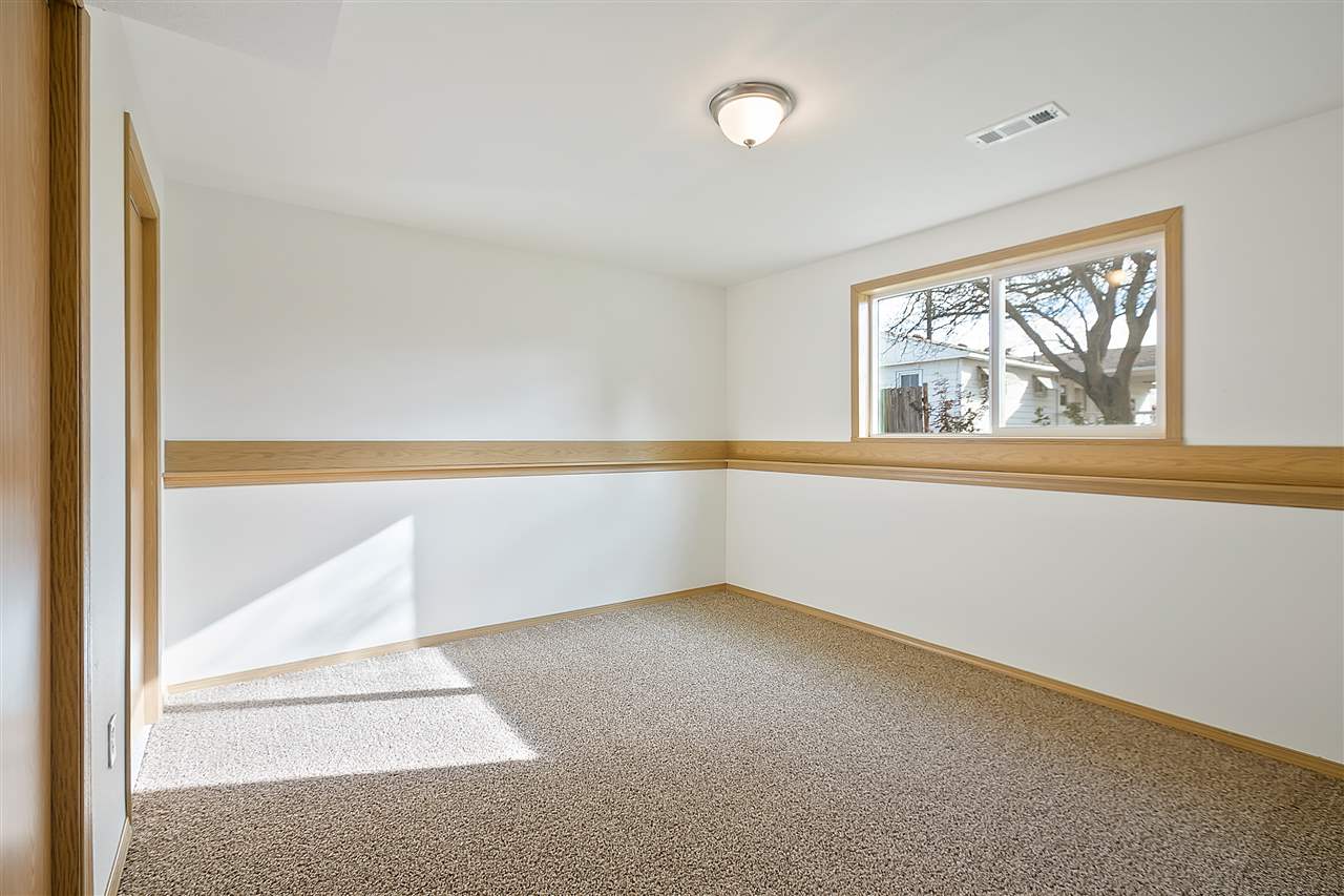 226 South Sullivan Road Veradale, WA 99037 - Photo 15 of 19