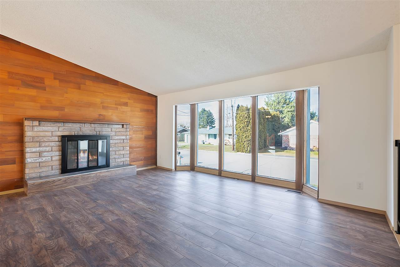 226 South Sullivan Road Veradale, WA 99037 - Photo 5 of 19