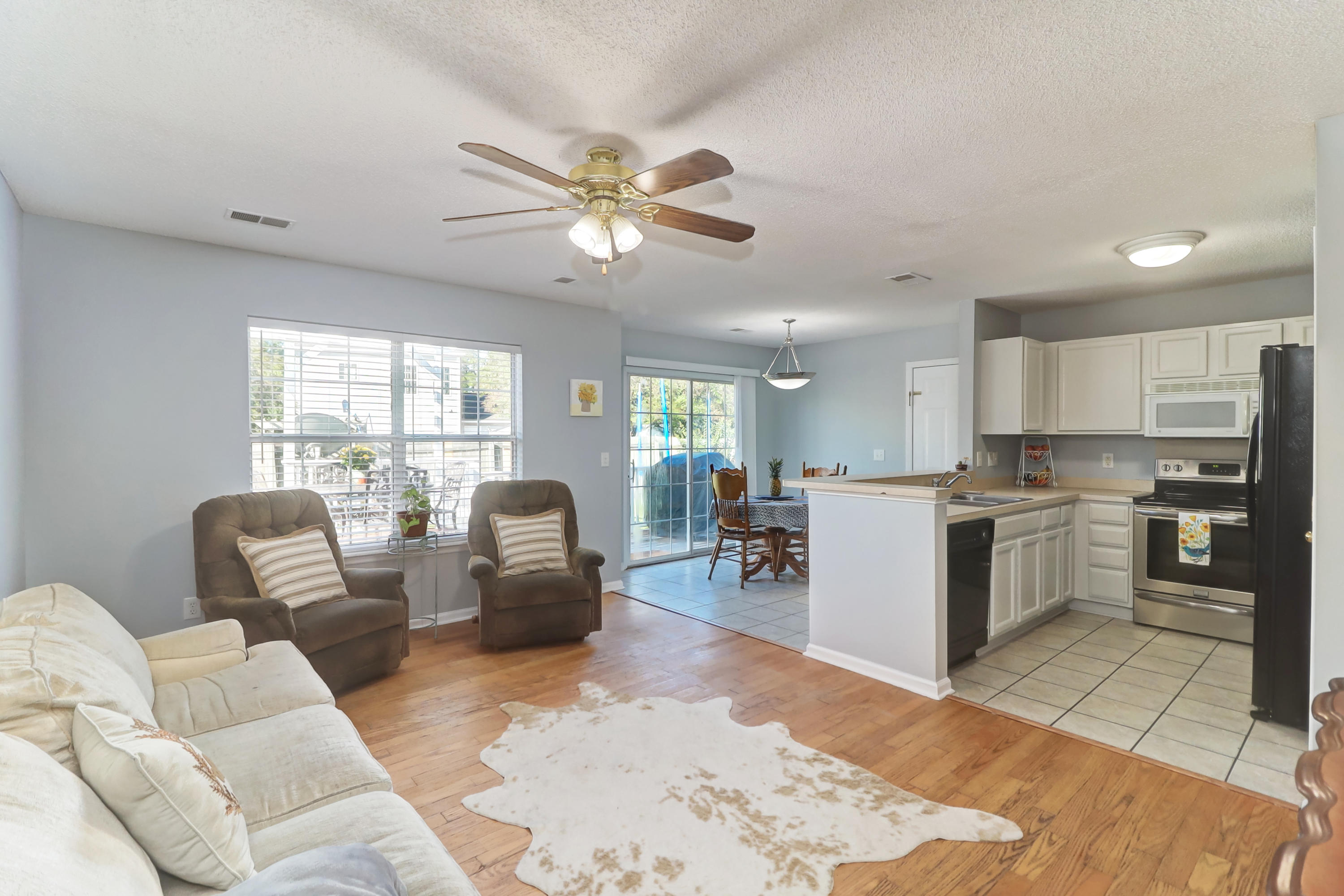 217 2 Pond Loop Ladson, SC 29456 - Photo 7 of 25 Living Room