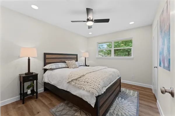 $545,000 | 1918 Stebbins Drive, Houston, TX 77043