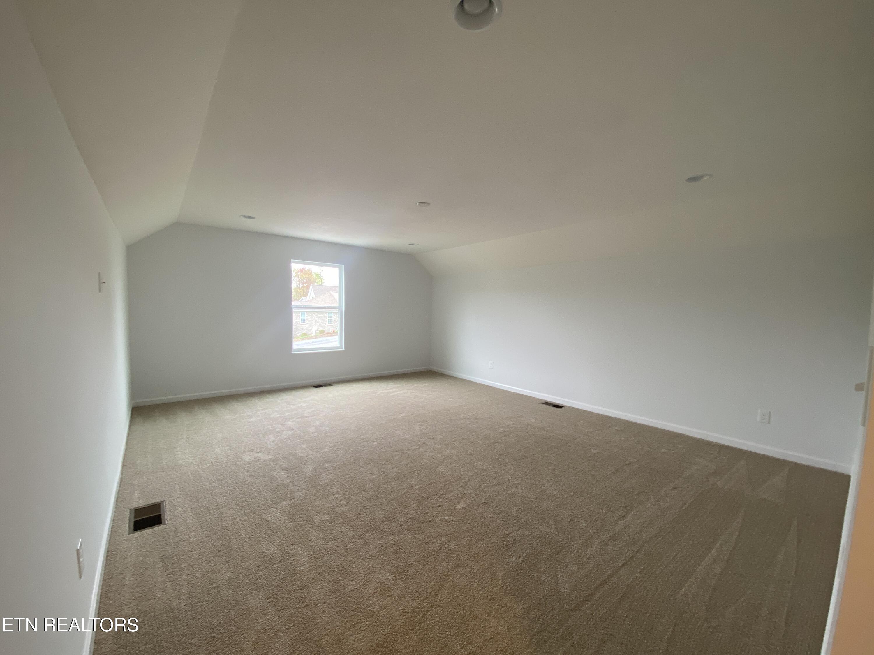 3309 Lobetti Road Knoxville, TN 37931 - Photo 13 of 17 image