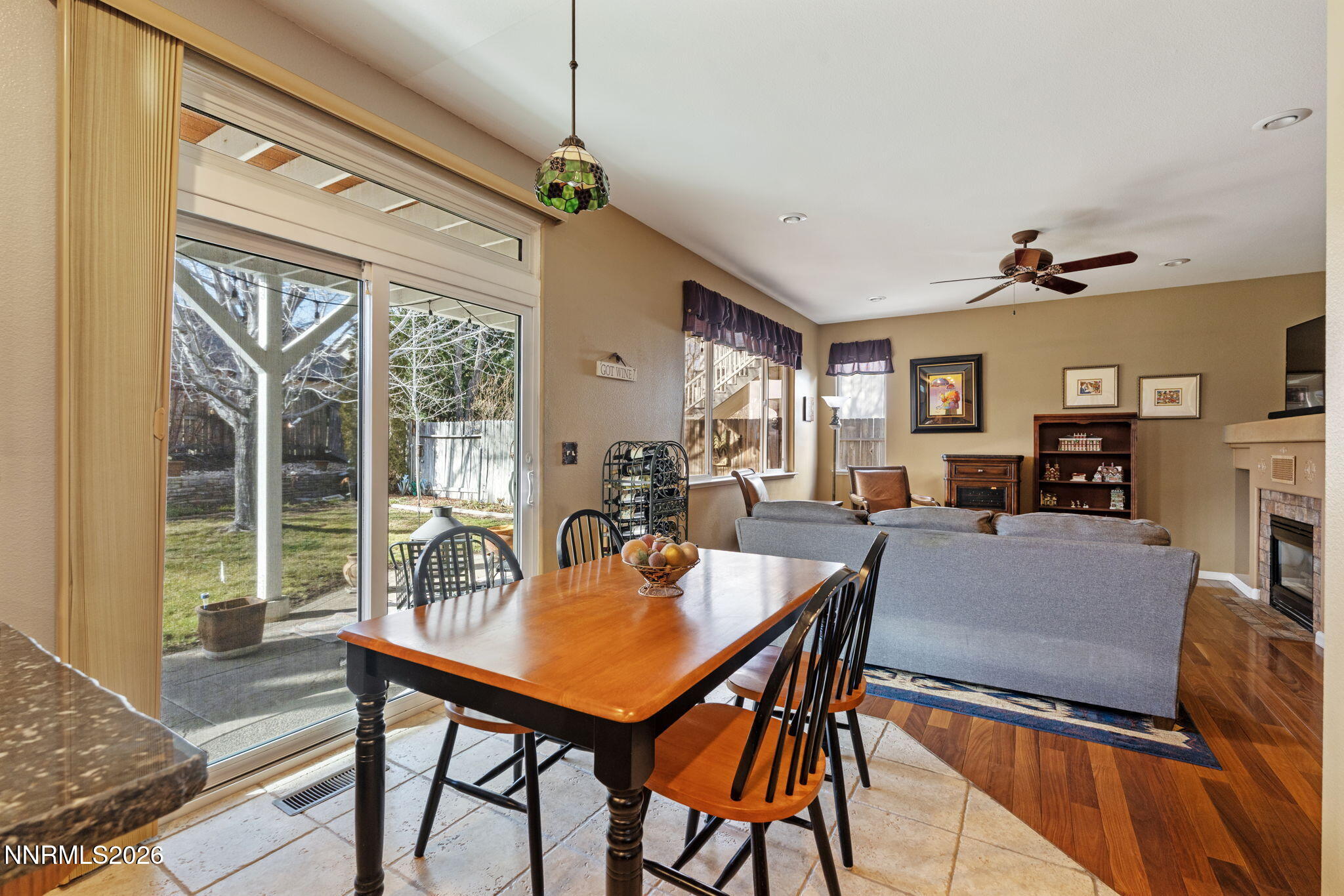 10005 Grosse Point Court Reno, NV 89506 - Photo 12 of 40 22-web-or-mls-DSC09033