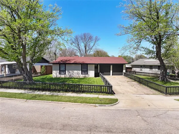 $2,000 | 2707 Judy Drive, Mesquite, TX 75149