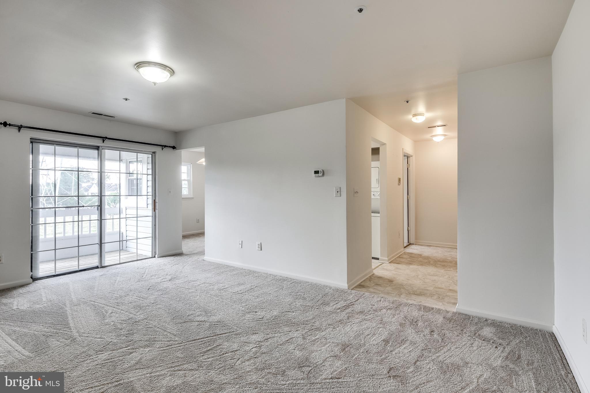 8341 Montgomery Run Road, Unit F Ellicott City, MD 21043 - Photo 6 of 29 Bright Living Room