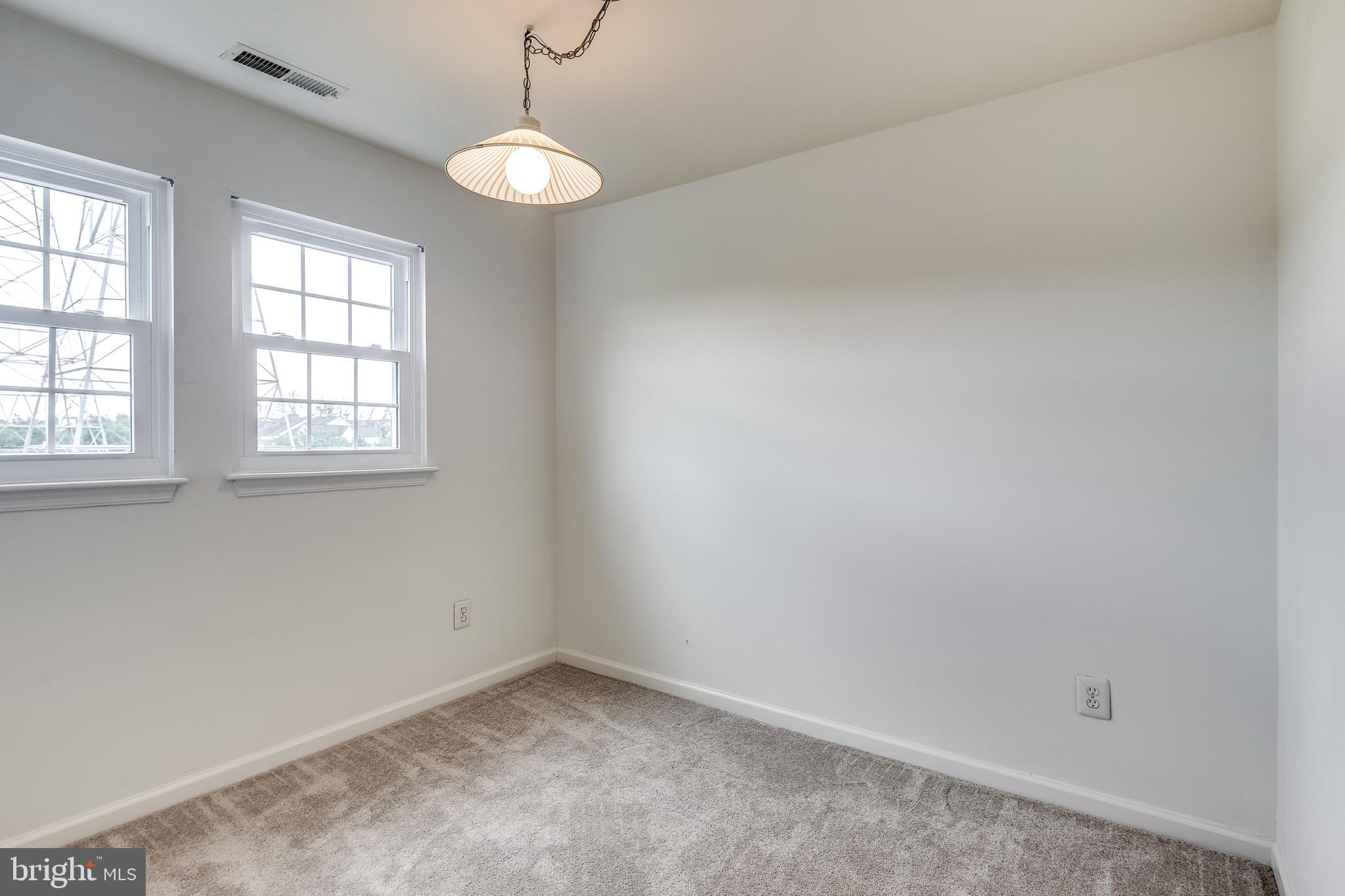 8341 Montgomery Run Road, Unit F Ellicott City, MD 21043 - Photo 10 of 29 Dining Room