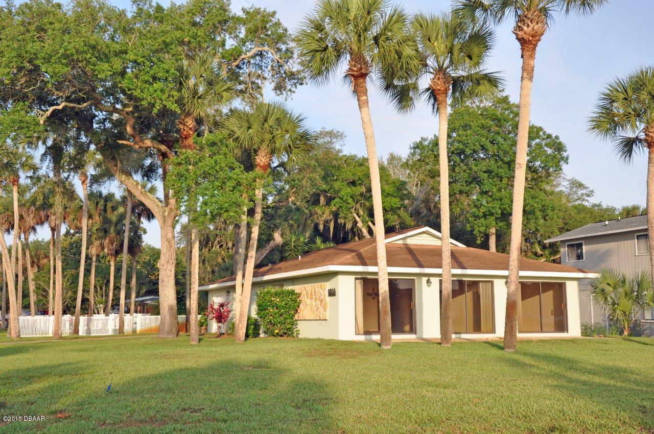 1016 South Riverside Drive Edgewater, FL 32132 - Photo 3 of 13 Sliding Glass Doors Provide Great Riverv