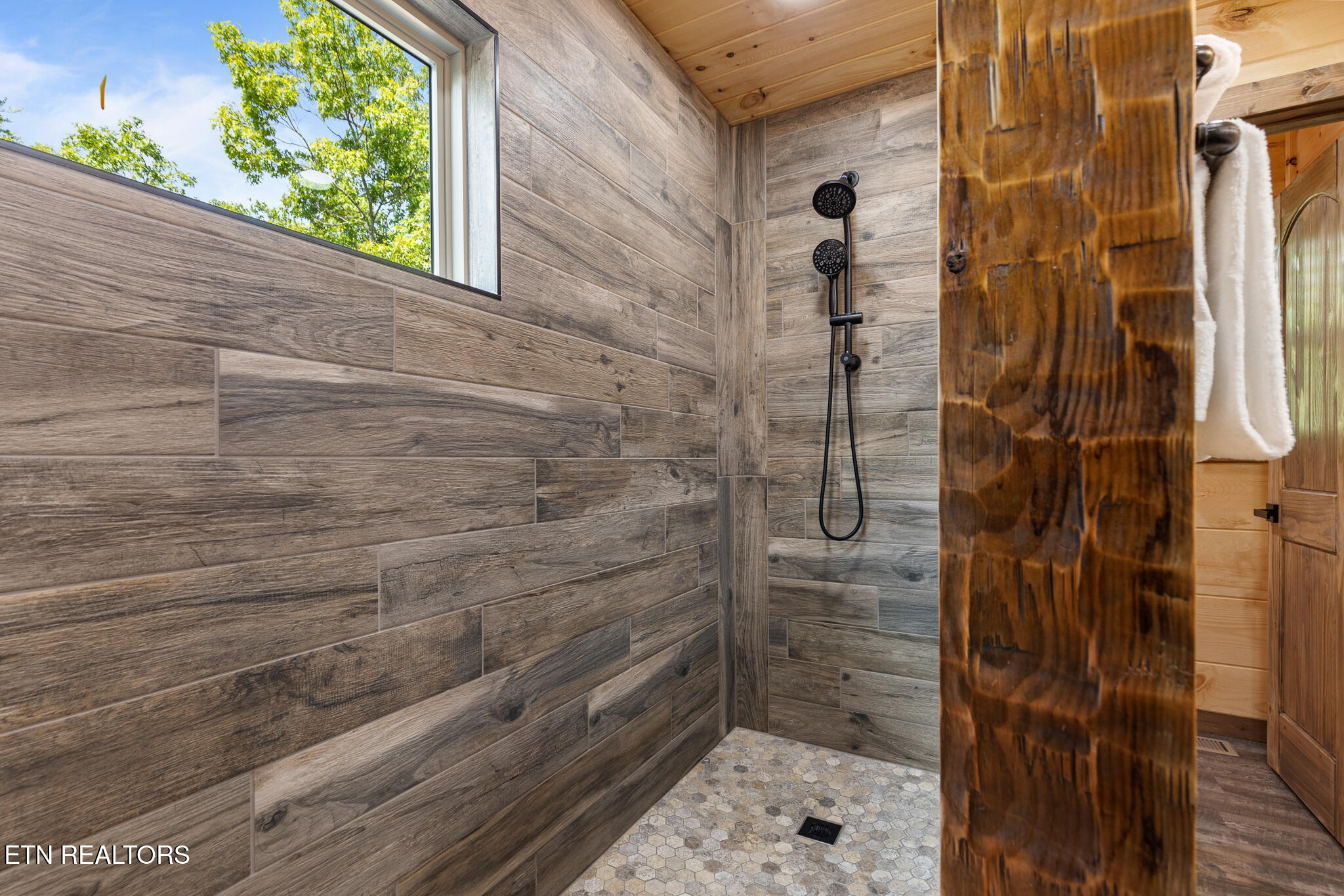 4385 Chamberlain Lane Sevierville, TN 37862 - Photo 23 of 57 IMG_9321