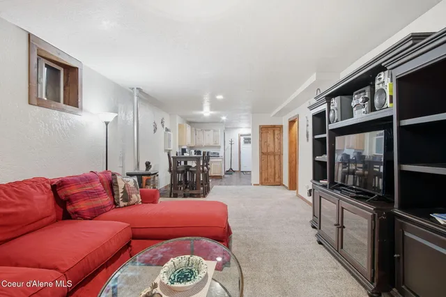 $759,000 | 527 Creekside Drive, Priest Lake, ID 83856