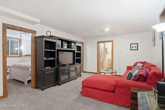 $759,000 | 527 Creekside Drive, Priest Lake, ID 83856