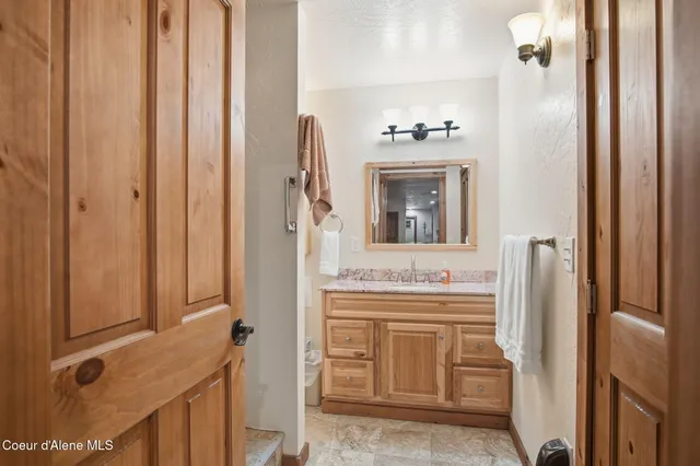 $759,000 | 527 Creekside Drive, Priest Lake, ID 83856