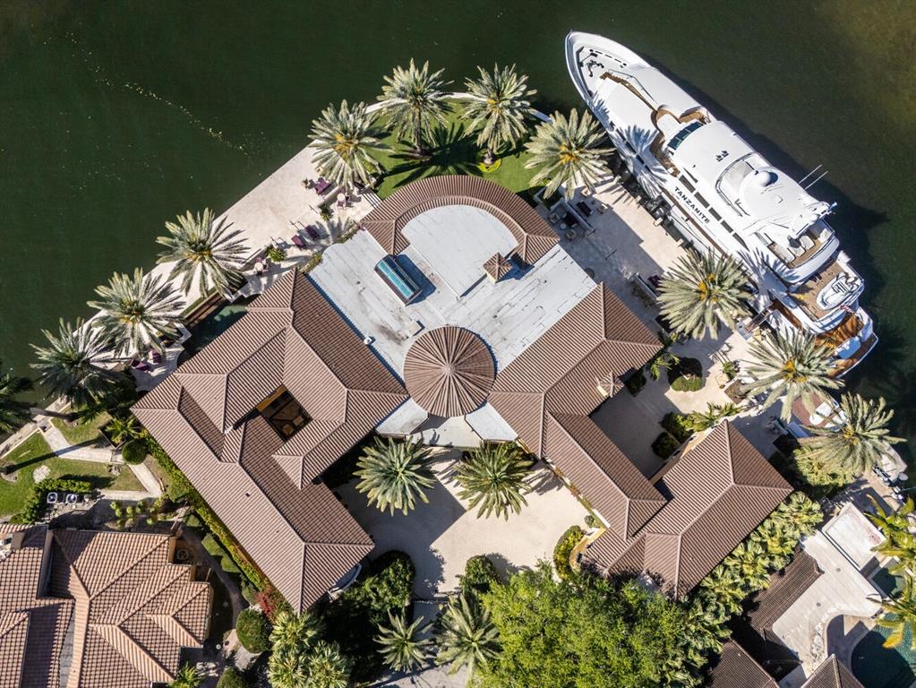 1 Isla Bahia Drive Fort Lauderdale, FL 33316 - Photo 25 of 100 an aerial view of a house with a swimming pool and outdoor space