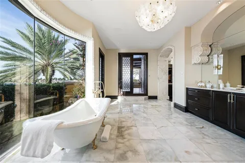 $42,500,000 | 1 Isla Bahia Drive, Fort Lauderdale, FL 33316