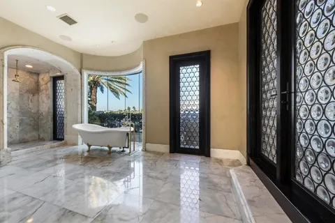 $42,500,000 | 1 Isla Bahia Drive, Fort Lauderdale, FL 33316