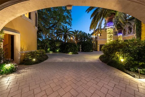 $42,500,000 | 1 Isla Bahia Drive, Fort Lauderdale, FL 33316