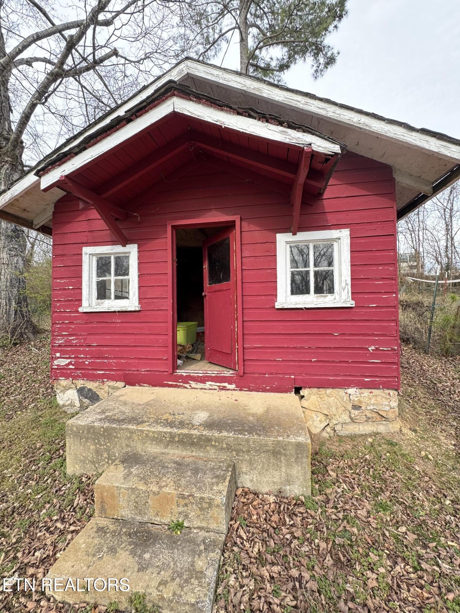 104 Huffs Ferry Road Loudon, TN 37774 - Photo 5 of 30 Gallery Image 5