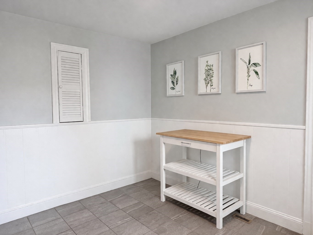 76 Prospect Street, Unit 76 Watertown, MA 02472 - Photo 9 of 15