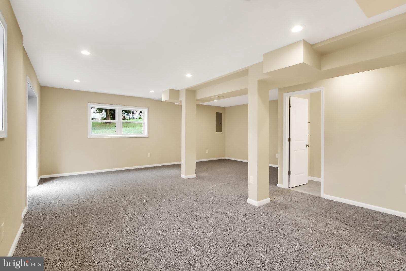 1723 Oakland Road Freeland, MD 21053 - Photo 19 of 26 Family Room