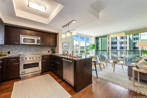 $899,000 | 1837 Kalakaua Avenue, Unit 811, Honolulu, HI 96815