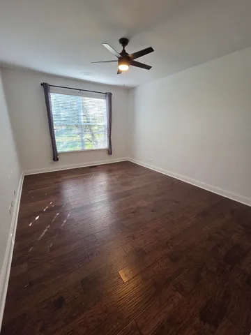 $2,100 | 4266 Savoy Lane, McHenry, IL 60050