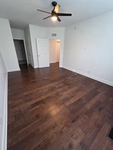 $2,100 | 4266 Savoy Lane, McHenry, IL 60050