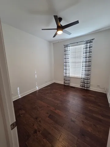 $2,100 | 4266 Savoy Lane, McHenry, IL 60050