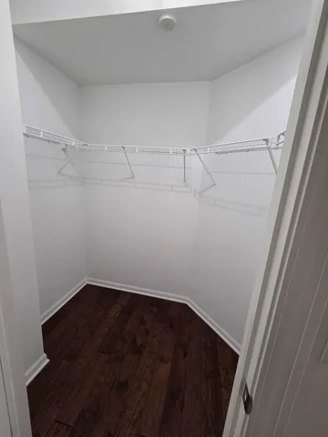 $2,100 | 4266 Savoy Lane, McHenry, IL 60050