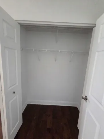 $2,100 | 4266 Savoy Lane, McHenry, IL 60050