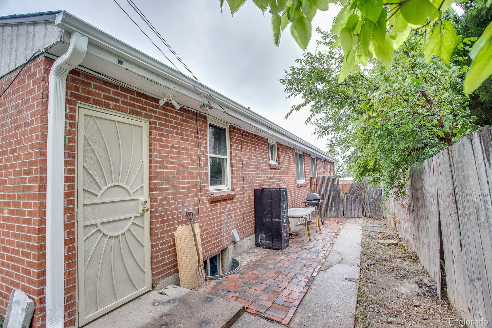 275 South Decatur Street Denver, CO 80219 - Photo 4 of 24 Gallery Image 4